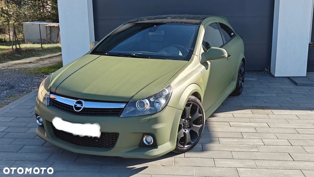 Opel Astra OPC - 1