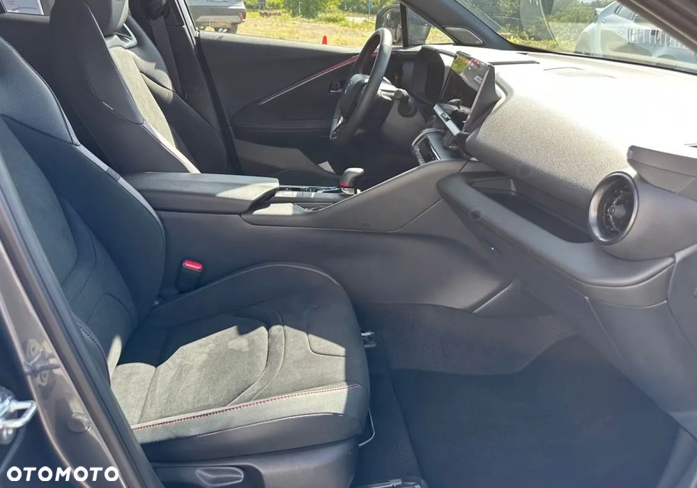 Toyota C-HR 2.0 Hybrid Dynamic Force GR Sport - 11