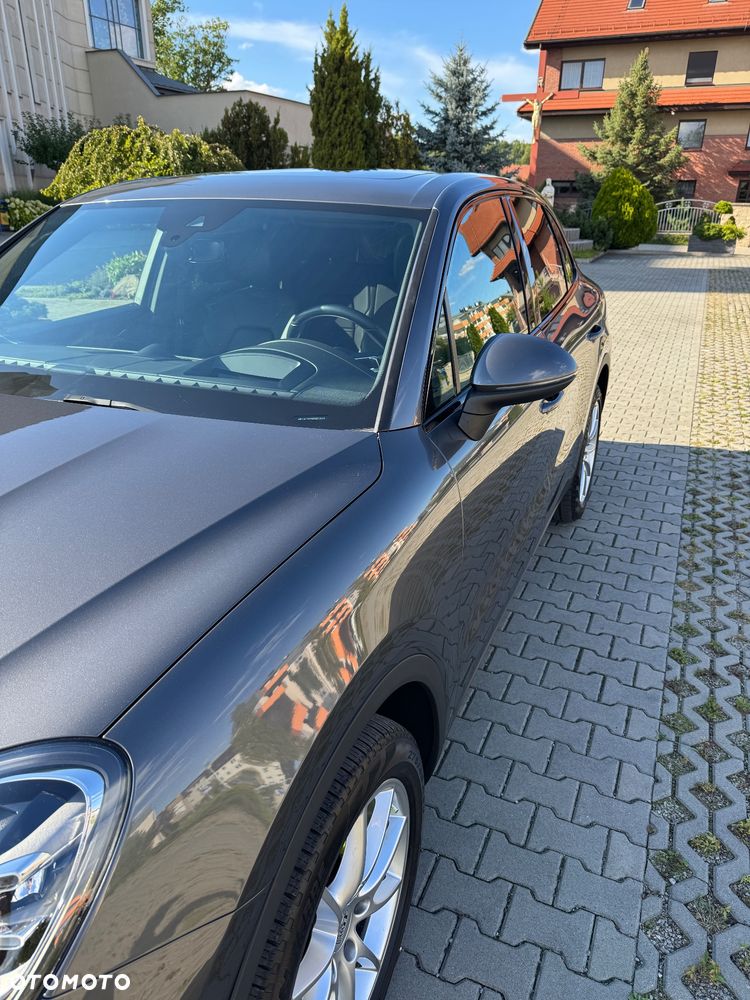 Porsche Cayenne - 16