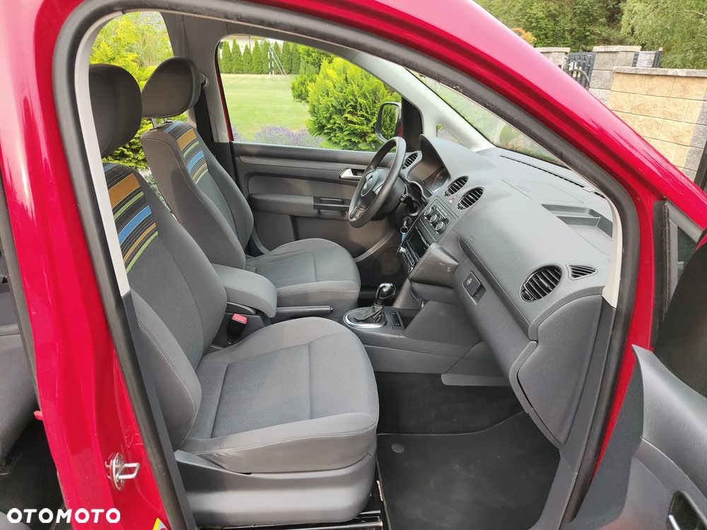Volkswagen Caddy Maxi Comfortline DSG - 8