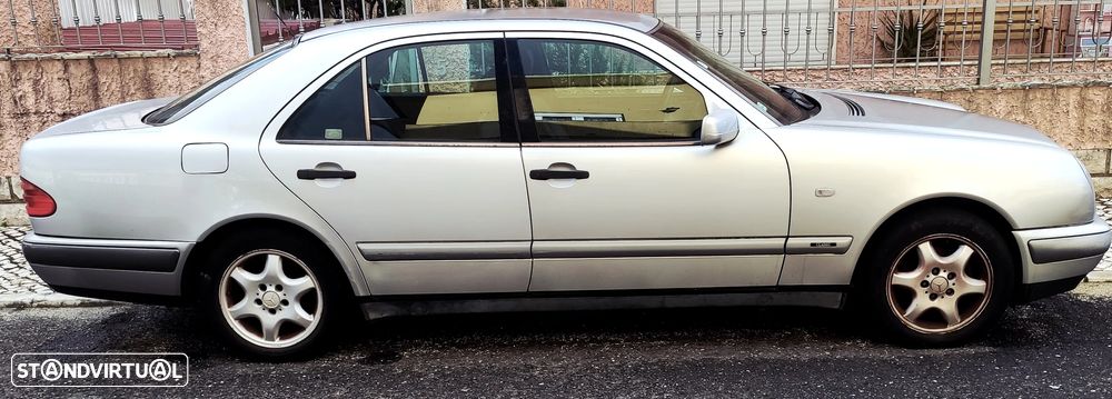 Mercedes-Benz E 290 TD Classic - 5