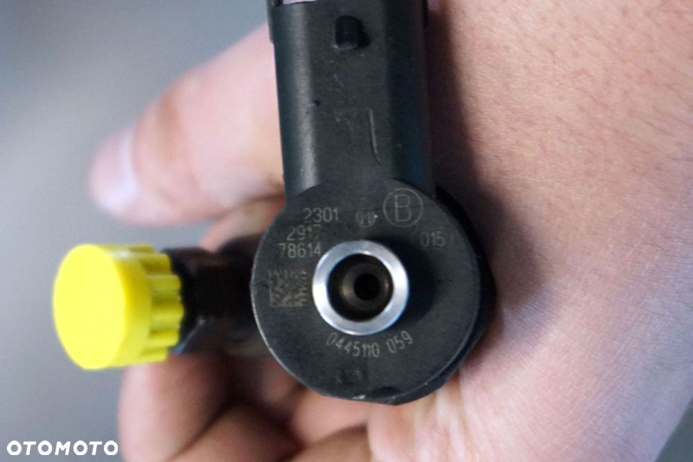 WTRYSKIWACZ GRAND VOYAGER IV RG RS LIFT 2.8 CRD 0445110059 CHRYSLER 2005-2008 - 2