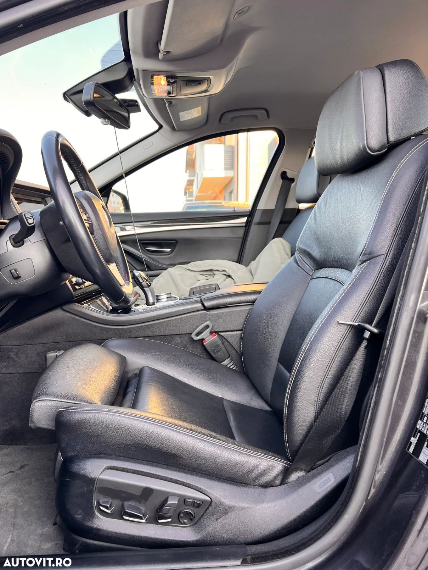 BMW Seria 5 520d Efficient Dynamics Edition Aut. Luxury Line - 4
