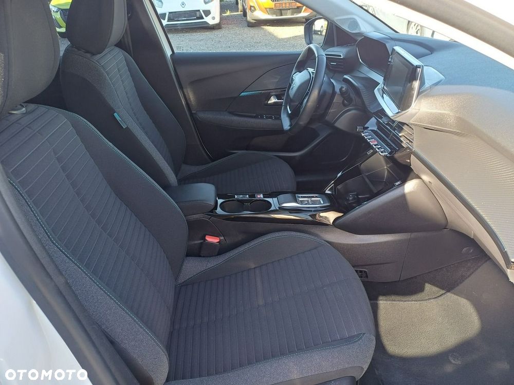 Peugeot 208 Elektromotor 136 E-Style - 11