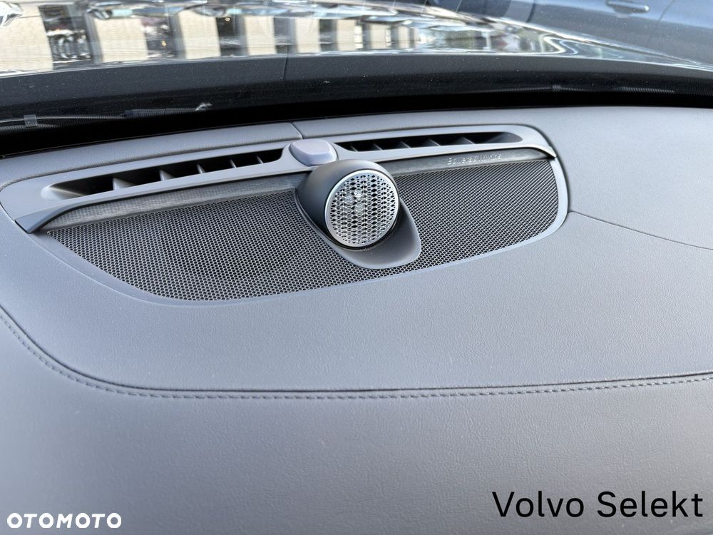 Volvo XC 90 - 18