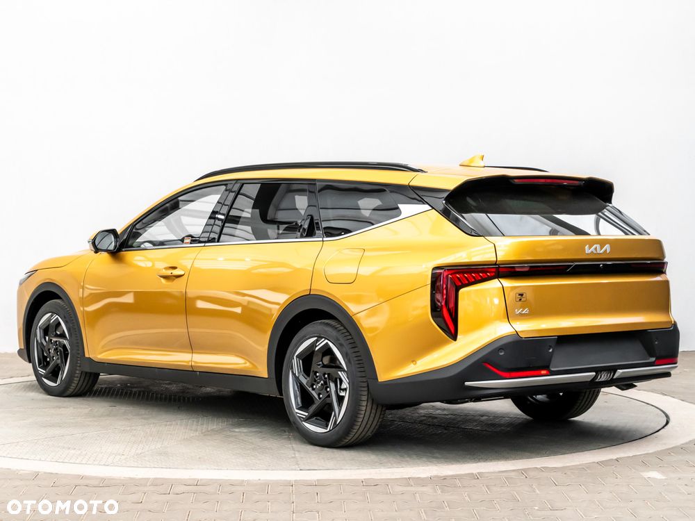 Kia K4 1.6 T-GDI L - 4