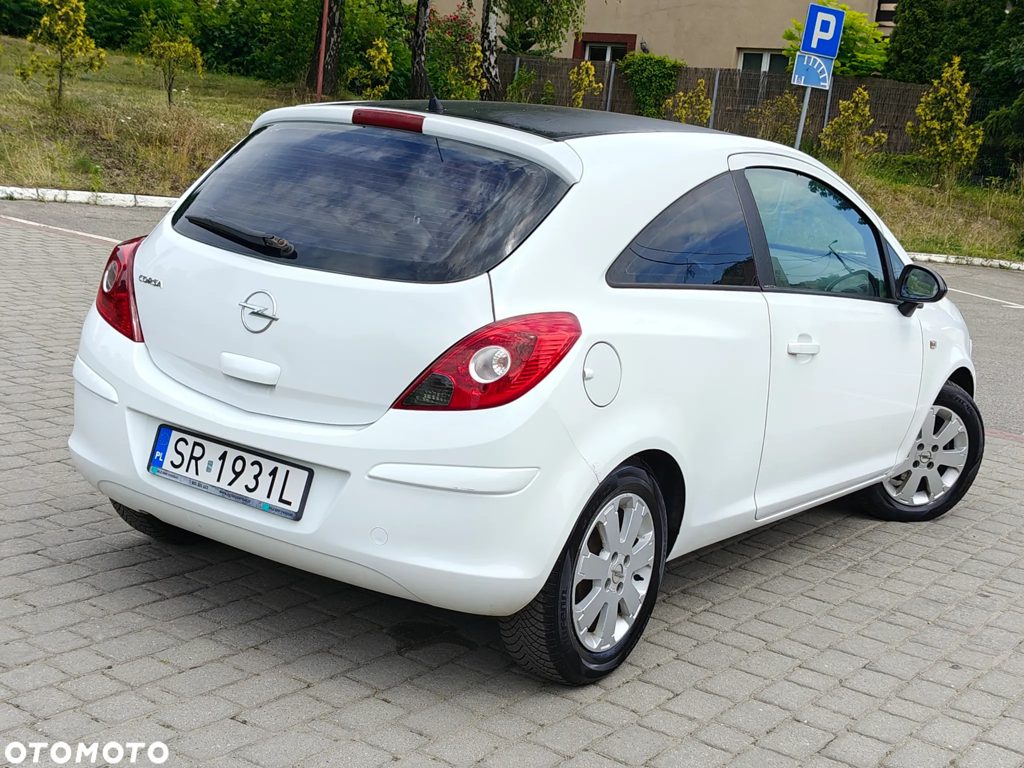 Opel Corsa 1.2 16V Cosmo - 5