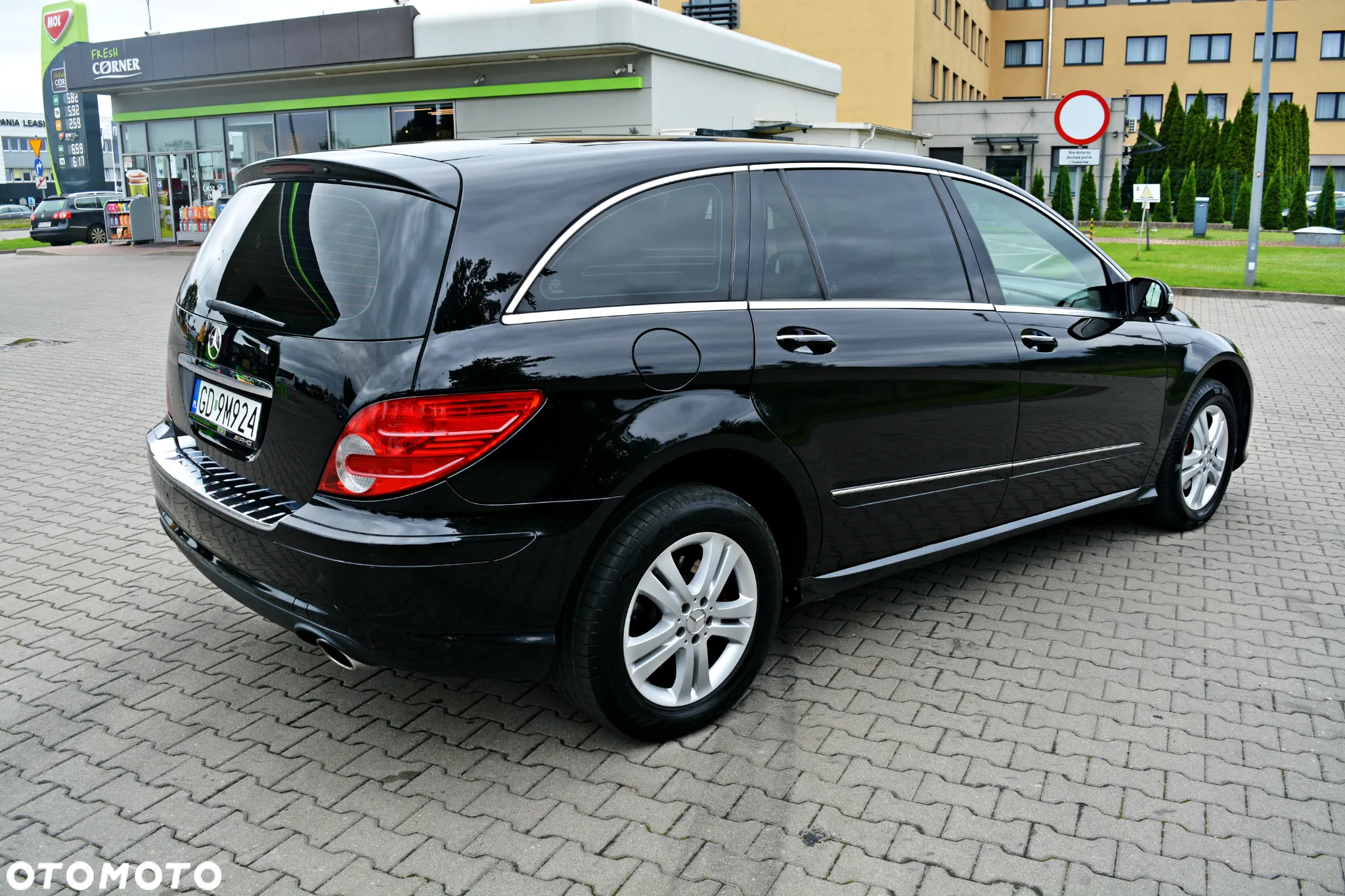 Mercedes-Benz Klasa R 350 L 4Matic 7G-TRONIC - 18