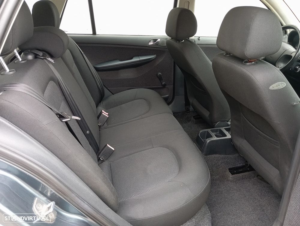 Skoda Fabia Break 1.2 Comfort - 4
