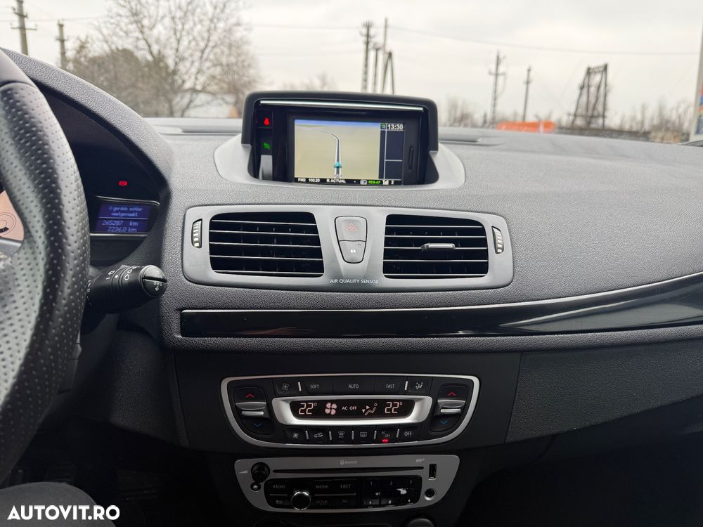 Renault Megane ENERGY dCi 110 Start & Stop Bose Edition - 16