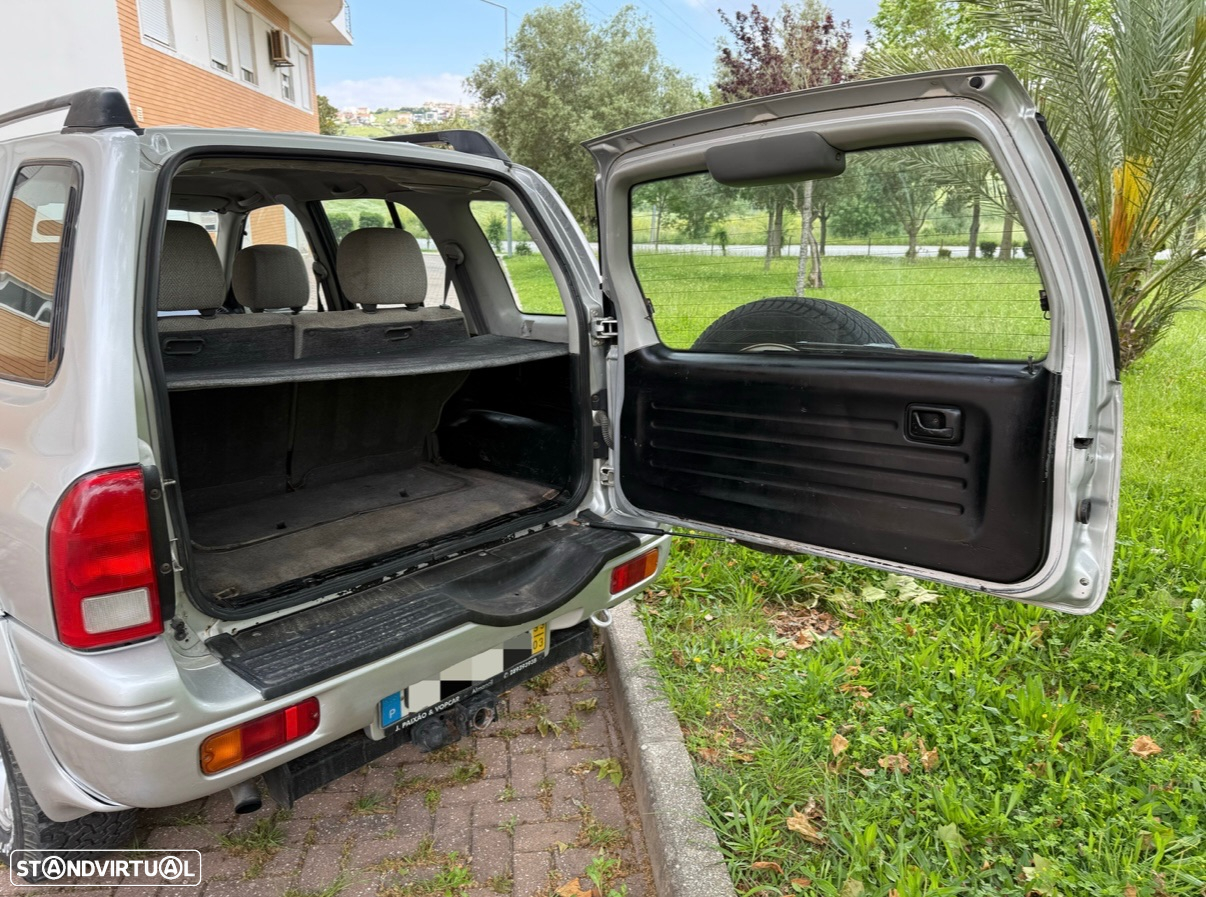 Suzuki Grand Vitara Metal Top 2.0 TDi - 16