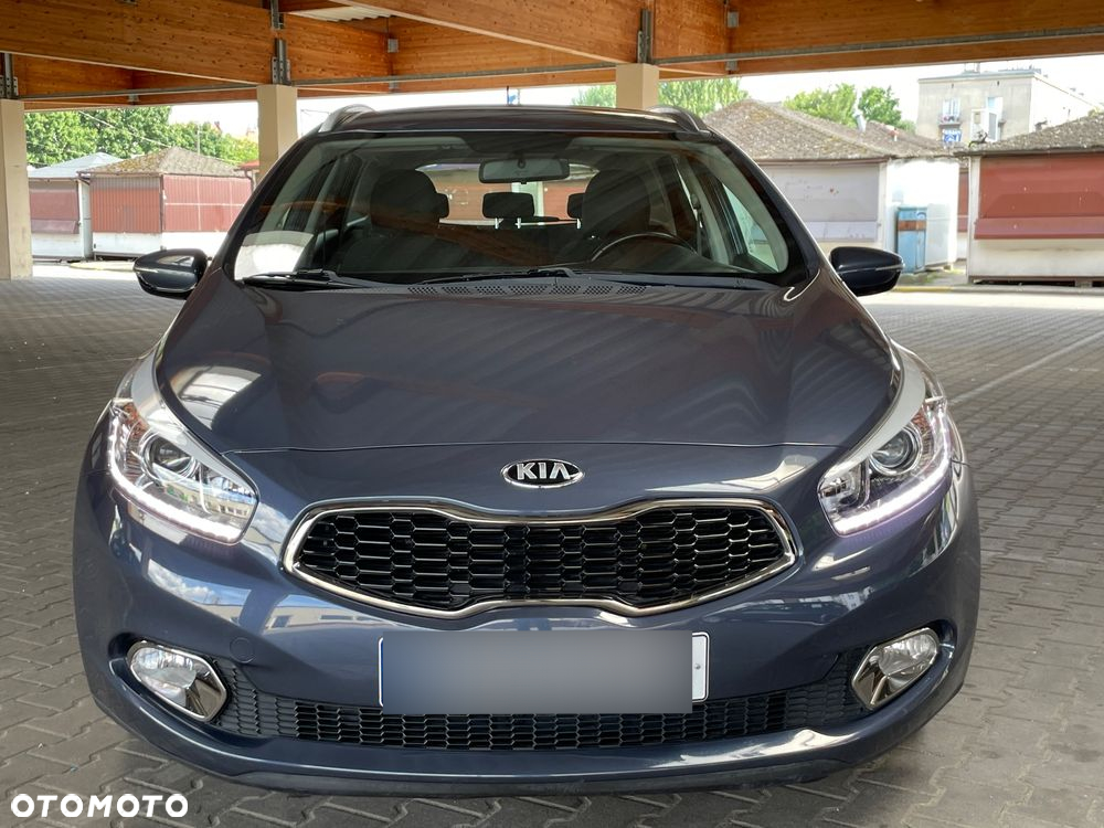 Kia Ceed - 16