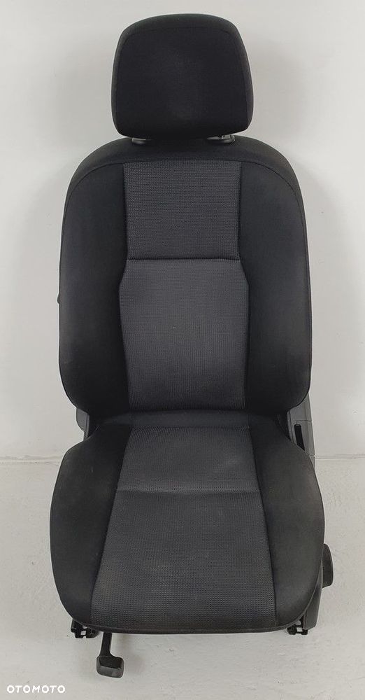 FOTEL KIEROWCY LEWY PRZÓD MERCEDES GLK X204 EUROPA - 1