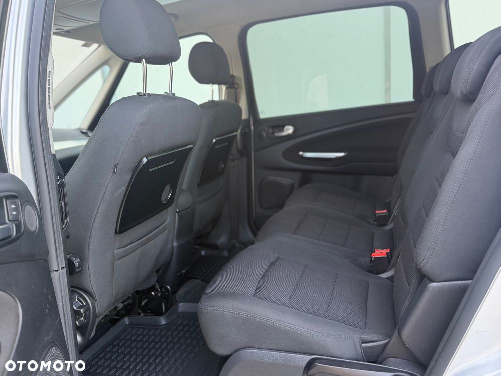 Ford Galaxy - 7