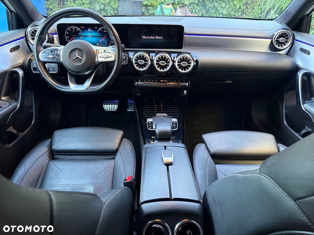 Mercedes-Benz Klasa A 220 4-Matic 7G-DCT - 12