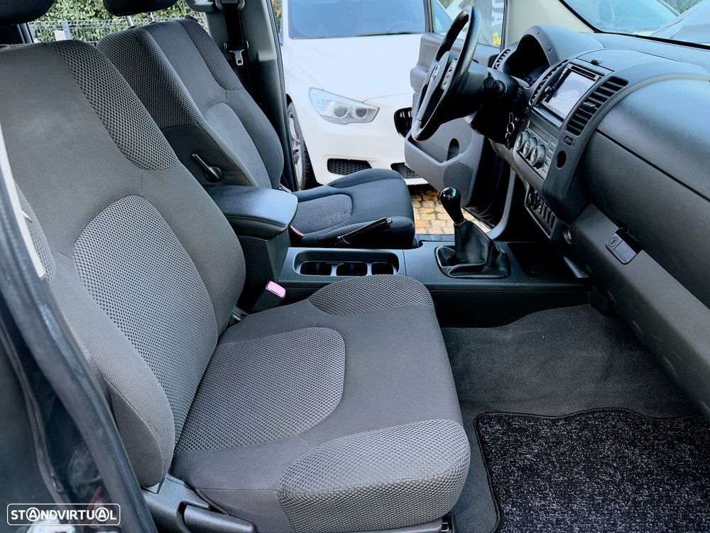 Nissan Navara 2.5 dCi CD SE - 48