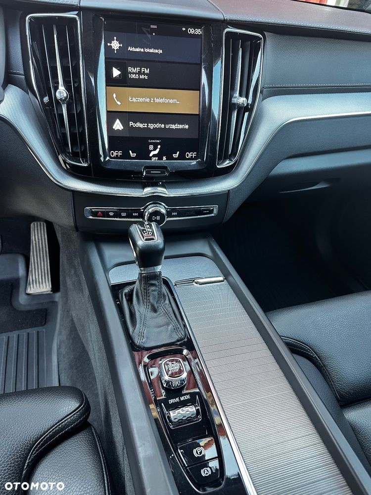 Volvo XC 60 D5 AWD Inscription - 9