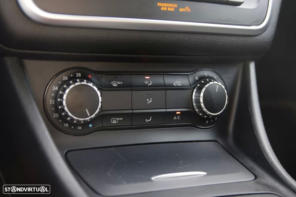 Mercedes-Benz GLA 180 d AMG Line Aut. - 29