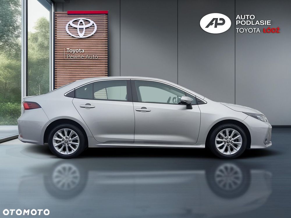 Toyota Corolla - 10