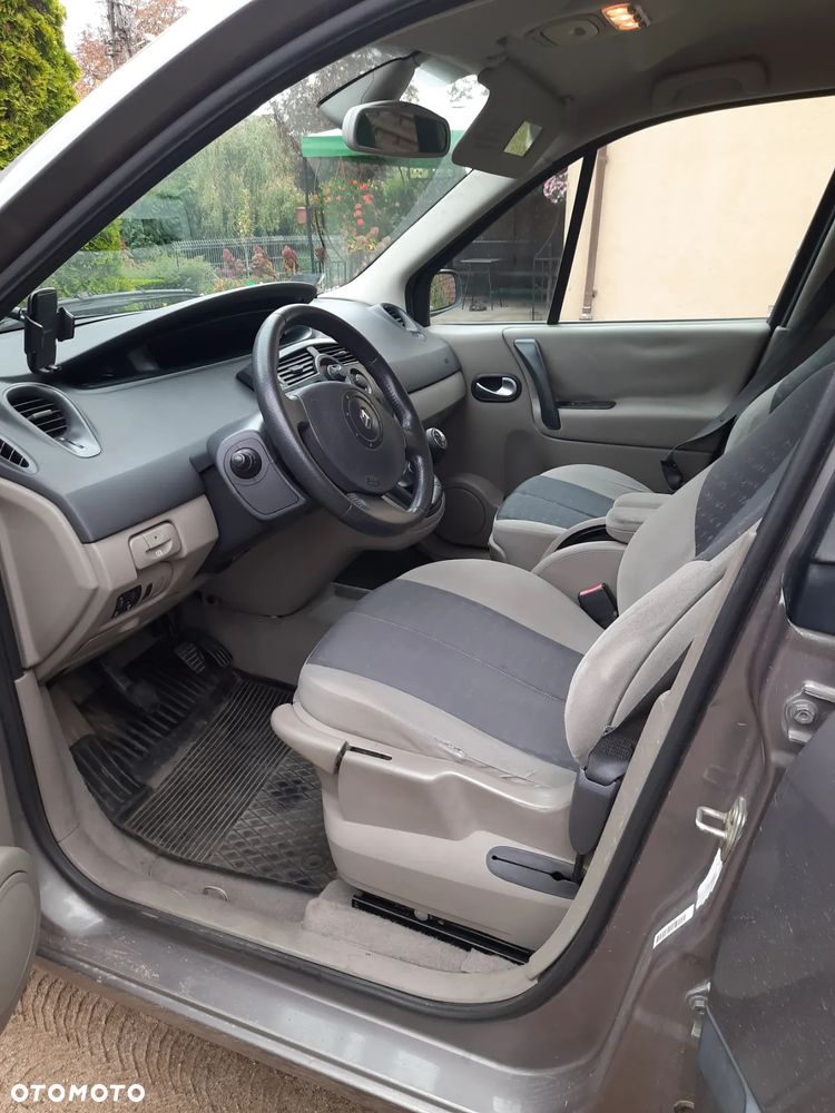 Renault Grand Scenic - 4