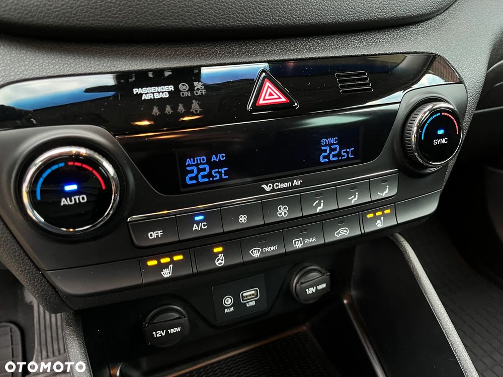 Hyundai Tucson blue 1.7 CRDi 2WD Intro Edition - 24