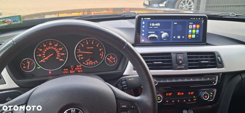 BMW Seria 3 320i xDrive - 4