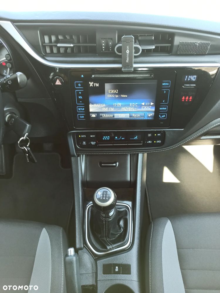 Toyota Auris 1.6 Premium - 7