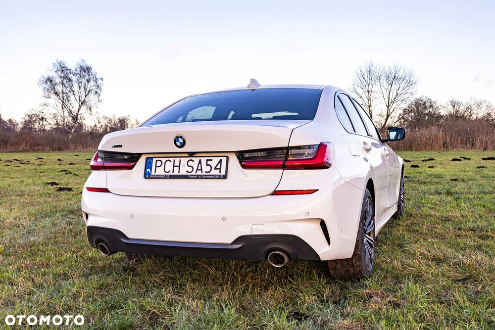 BMW Seria 3 320i xDrive M Sport Sport - 8