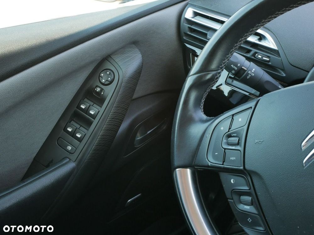 Citroën C4 Picasso PureTech 130 Stop&Start SELECTION - 18