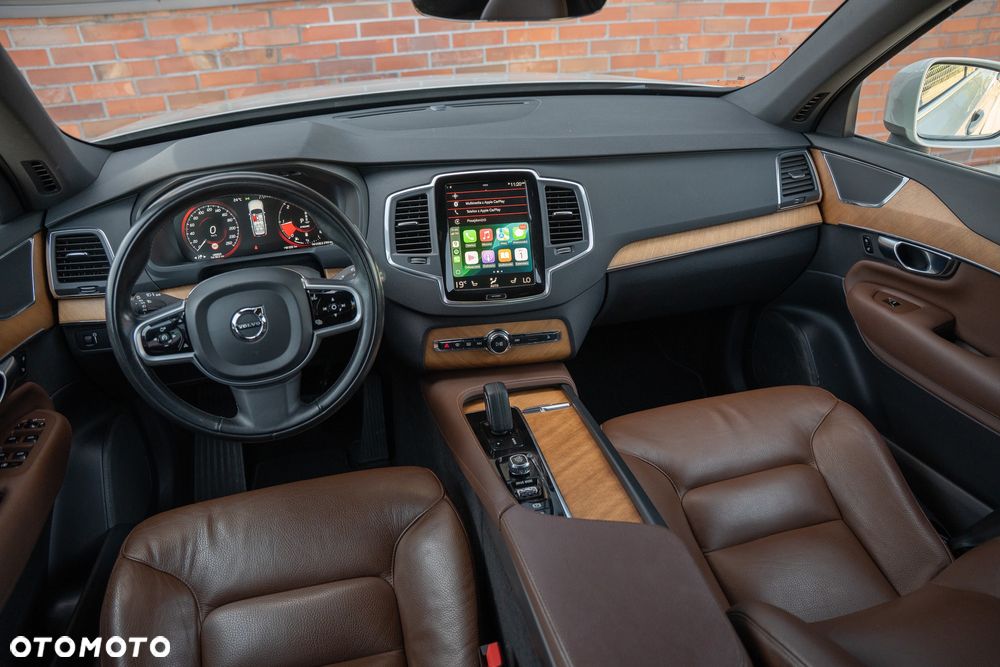 Volvo XC 90 B5 D AWD Geartronic Momentum - 26