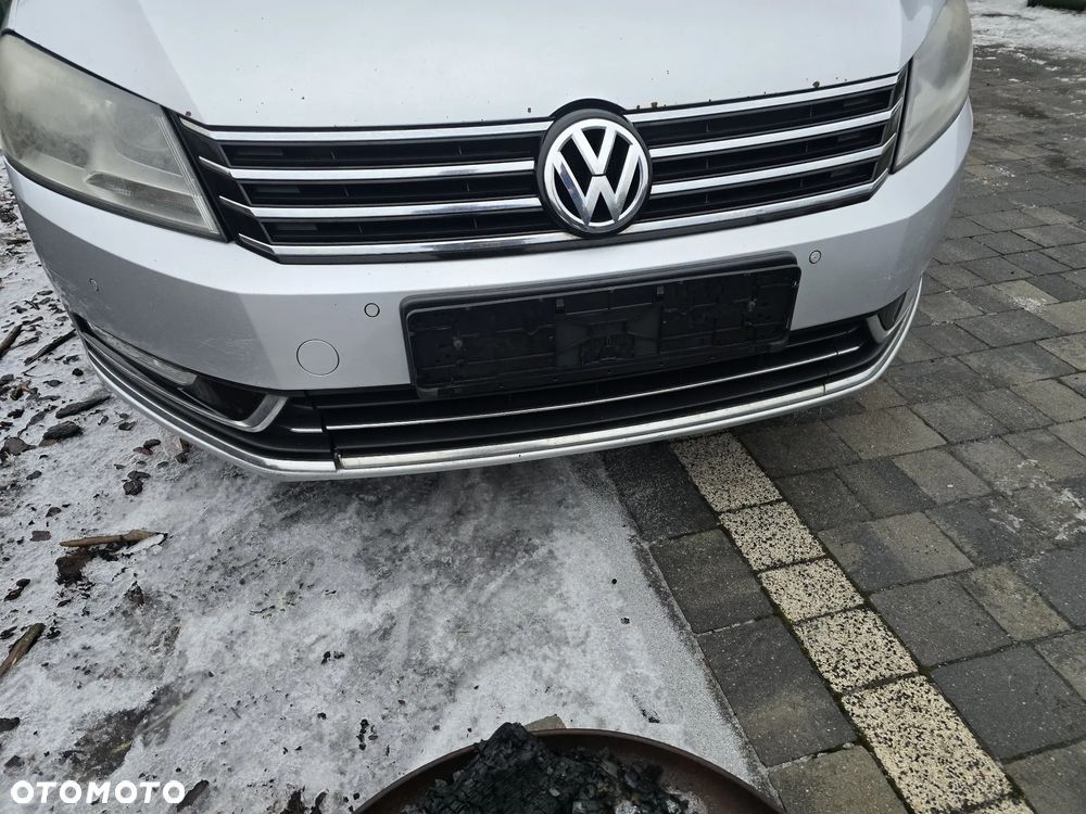 Sprzedam  kompletny  przód  vw Passat  b7  w kolorze  LA7W - 2