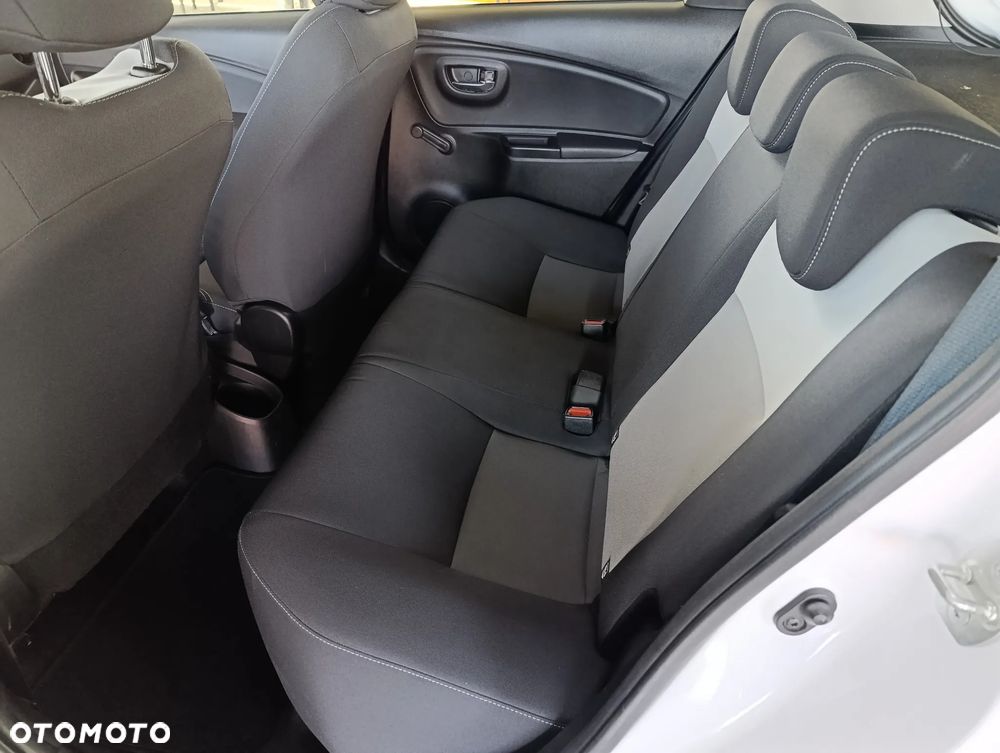 Toyota Yaris - 23