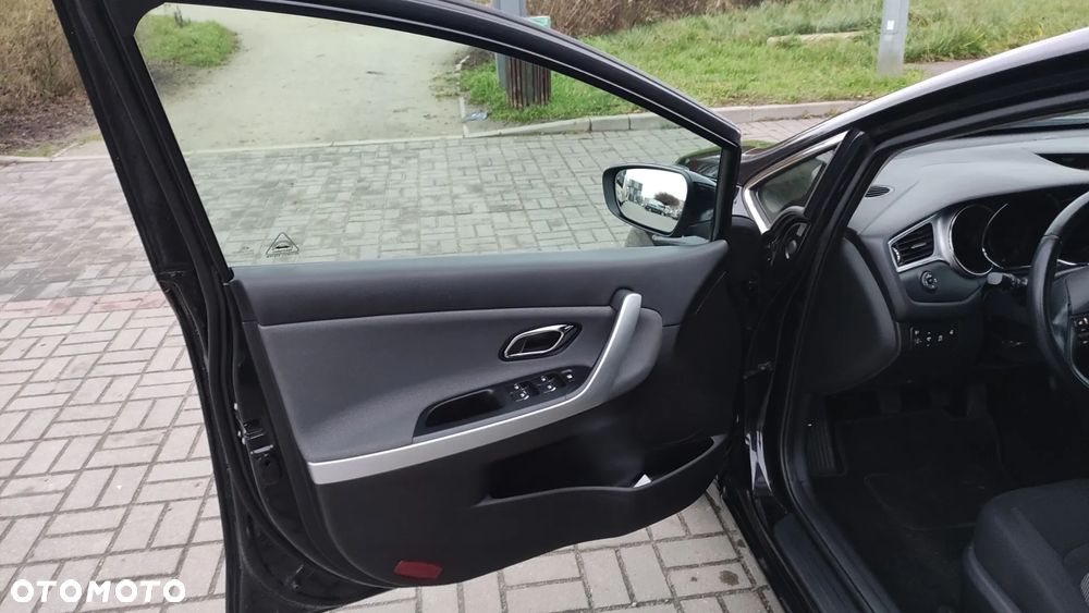 Kia Ceed 1.6 CRDi 136 ISG Vision - 19