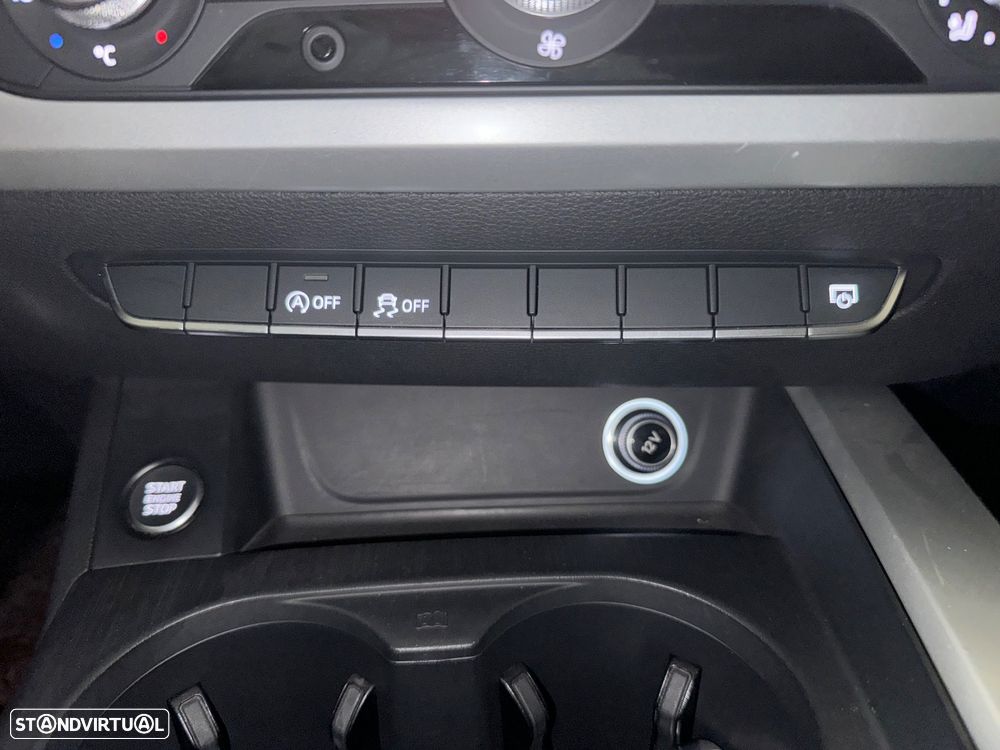 Audi A4 Avant 2.0 TDi Design S tronic - 24