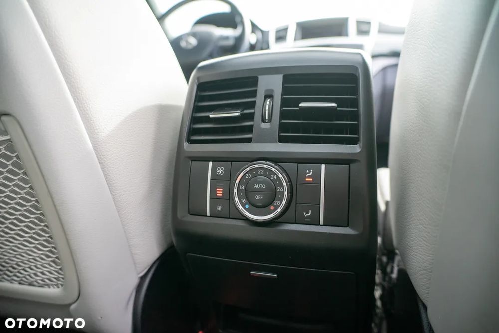 Mercedes-Benz GL 350 BlueTEC 4Matic 7G-TRONIC - 27