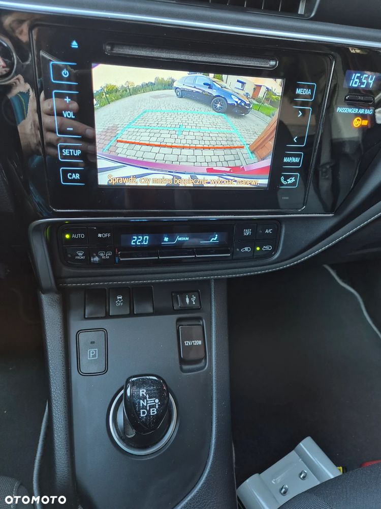 Toyota Auris 1.8 HSD Luna - 21