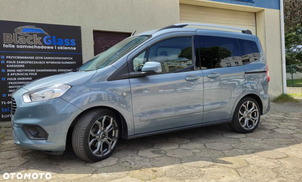 Ford Tourneo Courier 1.0 EcoBoost Titanium - 1