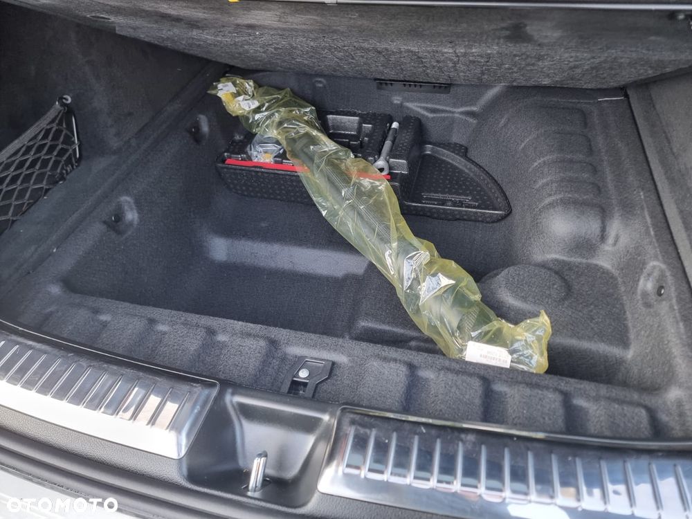 Mercedes-Benz GLE - 23