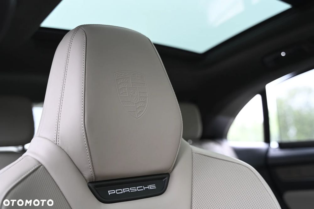 Porsche Macan Turbo 100kWh - 40