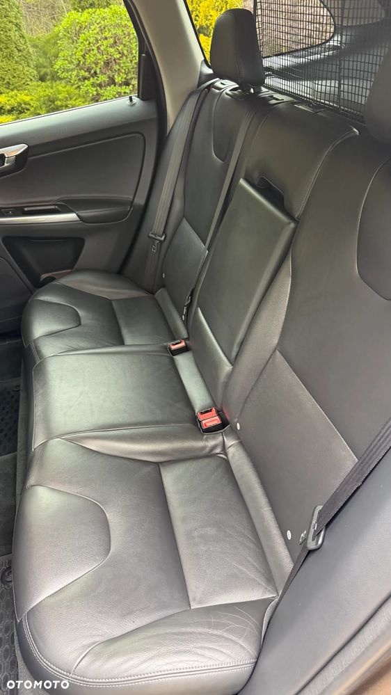 Volvo XC 60 D4 AWD Summum - 15