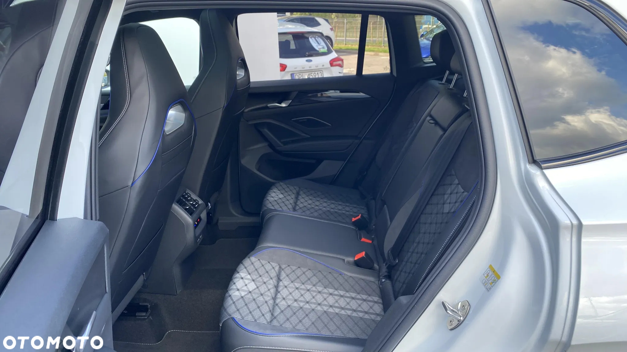 Volkswagen Tiguan 2.0 TDI 4Mot R-Line Plus DSG - 23