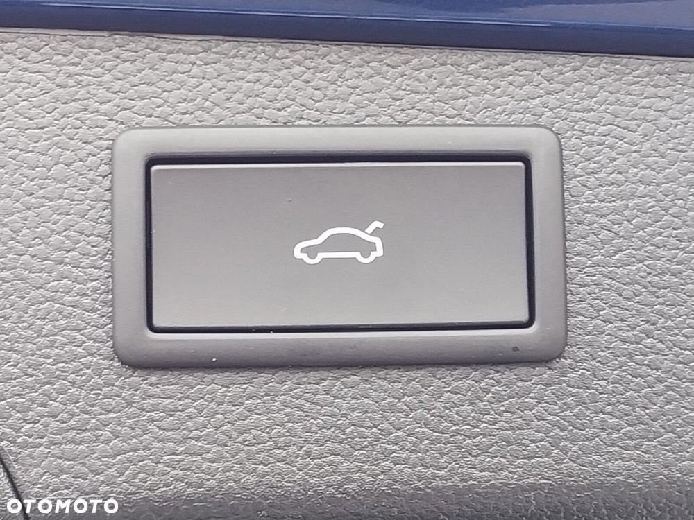 Skoda Superb 2.0 TDI SCR 4x4 L&K DSG - 18