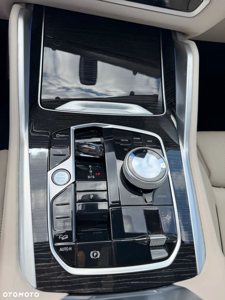BMW X6 - 25