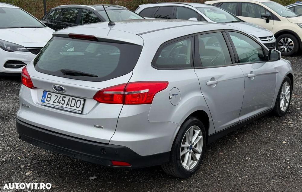 Ford Focus 1.0 EcoBoost Active Business - 4