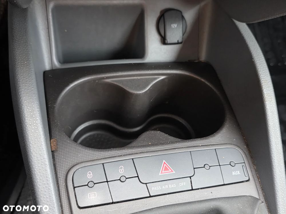 Seat Ibiza 1.4 16V Reference - 13