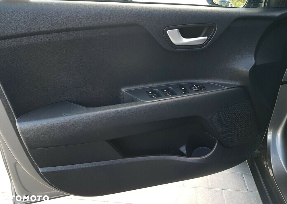 Kia Stonic 1.0 T-GDI M - 14