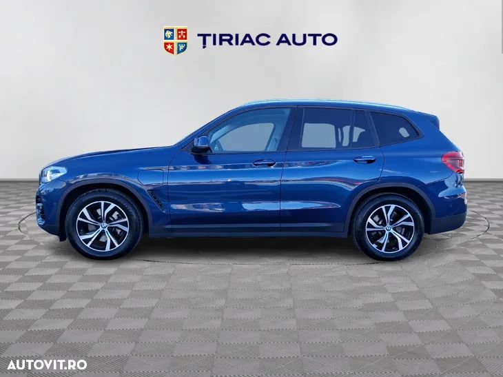 BMW X3 xDrive30e AT PHEV - 3
