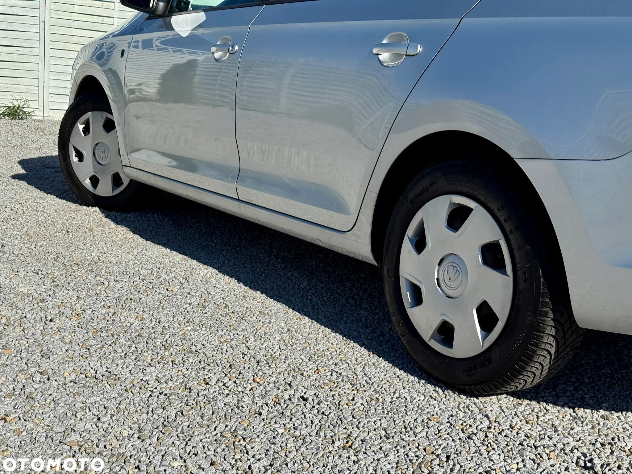 Skoda RAPID 1.2 TSI Edition - 20