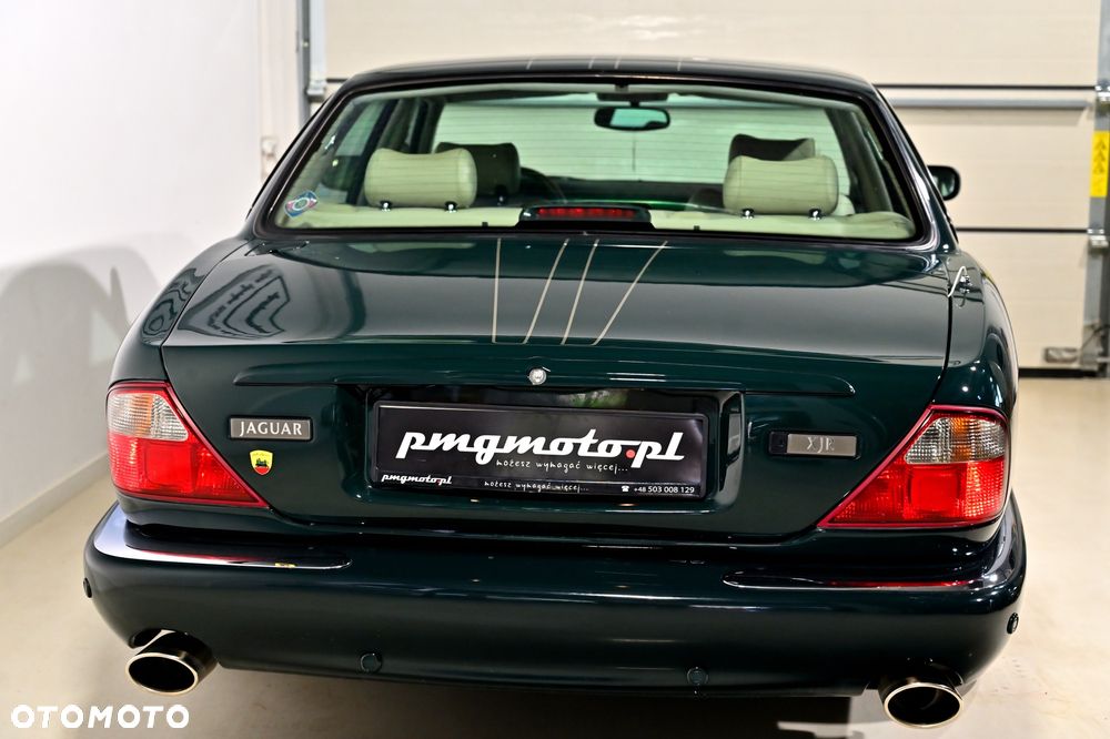Jaguar XJR Standard - 32