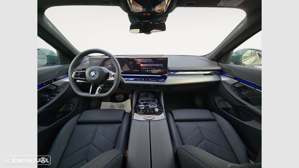 BMW i5 eDrive40 Pack Desportivo M - 11